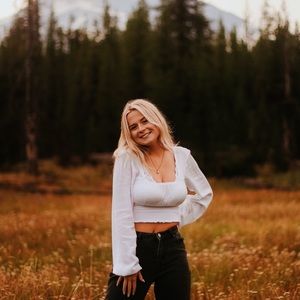 Meet your Posher, Lily